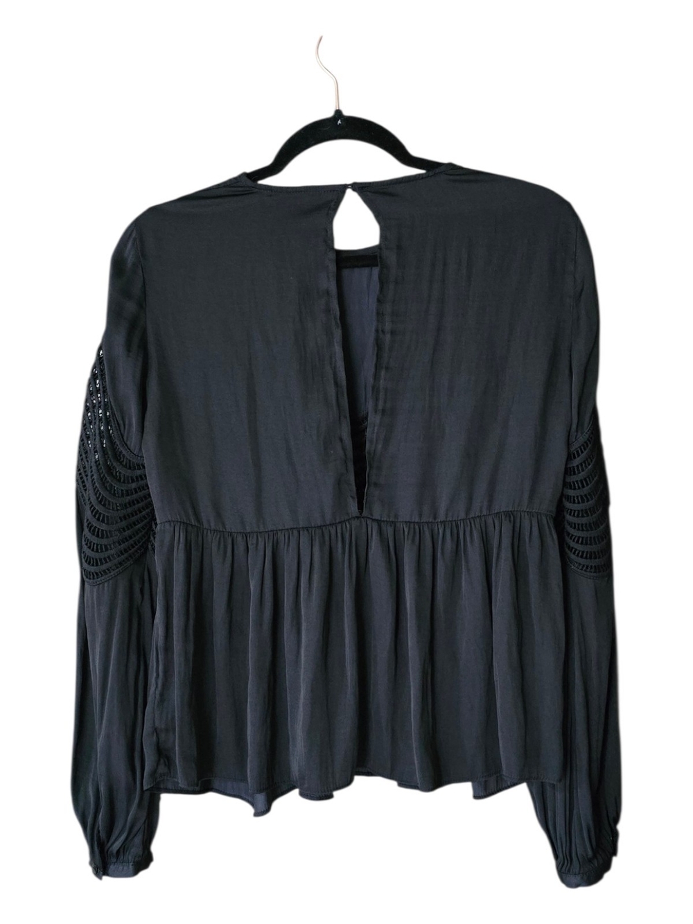 Mustard Seed Black Scoop Neck Blouse with‎ Gentle Gather - Picture 4 of 10